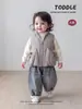 Chaleco de invierno súper lindo para niñas, chaleco exterior con lazo floral para bebé, chaqueta acolchada de algodón elegante para niños pequeños