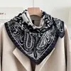 Lenço Quadrado Pequeno 70x70 de Algodão e Linho com Blocos de Cor e Estampa Paisley para Mulheres, Estilo Étnico, para Viagem na Primavera, Outono, Verão, Proteção Solar, Xale para Ambiente com Ar Condicionado