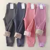 Calça Térmica de Nuvem Fleece Infantil Inverno Acolchoada Sem Costura Essencial para Uniforme Escolar Roupa Íntima Estudantil para Meninos e Meninas