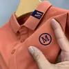 Camisa Polo para Hombre Verano Casual Nuevo Estilo Bordado Cuello Campana Moda Holgada Manga Corta Camiseta con Bordado Versátil Moderna