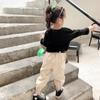 Conjunto para Niña Camiseta de Manga Larga con Cuello Redondo + Pantalones Cargo 26 Otoño Nuevo Comercio Exterior Ropa Infantil al por Mayor 3-8 Años con Cinturón Gratis