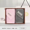 Jialiya Toallas de Algodón Puro Paquete de Dos Caja de Regalo Souvenir Toalla Facial para el Hogar Regalo de Bienestar para Empleados Se Puede Bordar con Logo