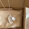 Colar com Pingente de Resina Espelhado Madrepérola para Mulheres, Design de Nicho, Simples e Versátil, Corrente Estilosa Choker para Clavícula