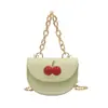 Bolsa Quadrada Pequena Fresca e Casual para Mulheres 2026 Nova Tendência Fofa Bolsa de Ombro de Cereja Estilo Coreano Moda Bolsa Transversal