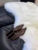 Botas Curtas Europeias e Americanas de Bico Fino para Mulheres, Novas Botas de Moda de Inverno 2026 com Saltos Bloco, Botas de Ajuste Estreito, Botas Estilo Martin com Design de Nicho