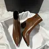 Botas de Salto Alto Moda Coreana Feminina Outono/Inverno 2026 Versátil Metal Bico Fino Salto Bloco Botas de Cano Curto Com Pelúcia Zíper Lateral Botas de Cano Curto