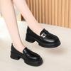 Una generación de zapatos casuales de cuero pequeños, primavera y otoño 2025, nuevos zapatos de mujer, tacón grueso, suela gruesa, mocasines de cabeza redonda, suela suave