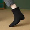 Botas Finas com Zíper Traseiro que Aumentam a Altura Interna 2025 Outono e Inverno Botas Curtas Costuradas para Mulheres Estilo Coreano Bico Quadrado Botas Meia-Calça Botas Juvenis