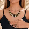Pendientes y Conjunto de Collar de Flor Tridimensional de Múltiples Capas Brillantes Estilo Europeo y Americano, Conjunto de Cadena Full Diamond Estilo Lujo Ligero para Mujer