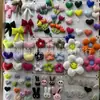 Nuevos Elegantes Accesorios con Colgante de Flor de Algodón Bordada Bolso de Moda Ropa de Moda Mochila Escolar Accesorios con Colgante de Flor de Corazón Prensado
