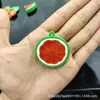 Llavero Colgante de Fruta Cambia Color de Descompresión Simulado para Mochila Estudiantil Llave Colgante que Cambia de Color UV Fresa Sandía