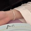 Doce Pulseira de Pérolas de Camada Dupla para Mulheres, Elegante e Estilosa, Nova Pulseira da Moda com Design Único, Joia Versátil
