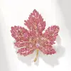 Broche de Abrigo de Temperamento Exquisito de Alta Gama Retro Transfronterizo Europeo y Americano con Pedrería de Hoja de Arce Roja