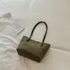 Bolso tote de gran capacidad nuevo para principios de otoño de 2026, bolso de hombro simple para mujer, bolso de mano elegante y atractivo