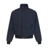Chaqueta Cortavientos Ares Primavera Nueva Cleanfit Bordado Año del Caballo Hebilla Metálica Solapa Hombro para Hombre