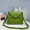 Bolso Tote de Cuero Genuino de Gran Capacidad Nuevo de Otoño Hebilla de Cuerda Metálica de Nicho Bolso Cruzado de Hombro Tejido para Mujer