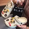 Zuecos cerrados para mujer para uso en casa, pantuflas antideslizantes para baño para bañarse en verano, de suela blanda, ligeros, se pueden usar afuera, pantuflas para hombre