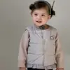 Conjunto de colete 90% pluma de pato branco para outono e inverno de menina, com um suéter de tricô estilo fofo e calças legging, um conjunto de três peças