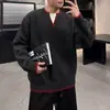 Suéter de cuello en V con bloques de color, cosido a mano, moda de otoño para hombre, estilo de alta gama, look en capas, capa interior de punto