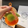 Pingente Fofo de Mochila de Escola Pelúcia para Cabelo Pingente de Sacola de Presente Chaveiro de Carro Boneco de Pelúcia Caqui Pingente de Coisas Boas