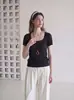Top de punto de seda helada para mujer, cuello cuadrado, manga corta, fino de verano, sexy, para realzar la clavícula, versátil, hermosa camisa 8838