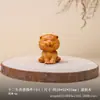 Versão Q Fofa Animais do Zodíaco Doze Peça de Mão Madeira Sólida Escultura em Madeira de Cipreste Animal Portátil Pequeno Ornamento Wenwan de Mão