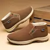 Sapatos Masculinos 2026 Inverno Novo Estilo Transfronteiriço, Botas Casuais de Algodão com Forro de Lã e Espessadas, Slip-On, Antiderrapante, Confortáveis Sapatos de Pai, Sapatos de Algodão