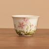 Taza de té pequeña de margarita pintada a mano de fábrica para damas, exquisita taza maestra, taza individual, taza china de alta calidad para degustación de té