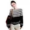 Suéter de Punto Jacquard con Bloques de Color Color Old Money, Suave y Acogedor, Hombros Descubiertos, Estilo Fair Isle de Invierno, con un Toque Vintage, Moderno y Favorecedor para Mujer