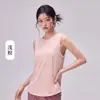 Impresionante ropa de yoga para mujer, chaleco deportivo moderno y versátil, de secado rápido y transpirable, con panel trasero de malla para un uso versátil en capas.