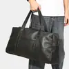 Bolsa de Viagem Masculina Transfronteiriça de Couro Genuíno Grande Capacidade Couro Bovino Camada Superior Bolsa de Mão Masculina Casual Produtos Genuínos Bolsa de Viagem