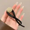 Pinza para el pelo Elegante Retorcida para Mujer 2025 Nuevo Estilo Pasador para Cabello Grueso, Pinza de Garra para la Parte Posterior de la Cabeza, Accesorio para el Cabello