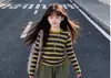 Conjunto de Ropa de Otoño para Niñas 2026 Nuevo Estilo Moda Elegante Infantil Camiseta de Manga Corta a Rayas Pantalones de Pierna Ancha Conjunto de Dos Piezas Primavera y Otoño
