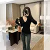 Nuevo suéter de punto con cuello en V 2025 para mujer, otoño e invierno, corte ajustado, elegante y versátil, adecuado como top de capa base