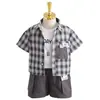 Traje de Niño Verano 2026 Nuevo Elegante Niñito Estilo Coreano Moda Casual Camisa a Cuadros Manga Corta Conjunto de Tres Piezas