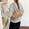 Axila 2026 Lunares Bowling Temperamento Diseño de Nicho Bolso para Mujer Almohada Bolso de Gran Capacidad Estilo Coreano Bolso Nueva Moda