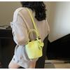 Bolsa Saco Retrô Exquisita para Mulheres 2026 Nova Tendência Versátil Bolsa Transversal Bolsa de Mão Fashion Bolsa Saco