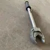 Llave de apriete de pernos de riel de ángulo ajustable para uso minero, portátil y duradera