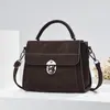Bolso de mano moderno y a la moda para mujer 2026 nuevo modelo para mujer, bolso cuadrado pequeño para el trabajo, bolso de hombro cruzado de lujo ligero para mujer, transfronterizo