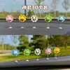 Flor Fofa com Cabeça que Balança Pequeno Animal Enfeites de Carro Acessórios de Carro Decoração de Carro Novo 2025 Mesmo Estilo do TikTok