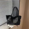 Bolsa Tote Transfronteiriça Simples e Estilosa 2026 Nova Outono Casual Classe Compras Ombro Axila Grande Capacidade