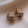 Pendientes de Cristal Negro Brillante de Lujo Ligero 2026 Estilo Nuevo Pendientes de Gama Alta Diseño de Nicho Pendientes de Moda Versátiles para Mujer