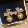 Brincos de Borboleta com Zircônia Banhados a Ouro Real 10K, Brincos de Moda Vazados Estilo Francês, Luxo Acessível e Brincos de Alta Qualidade para Mulheres