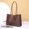Bolso Tote de Cuero Genuino Nuevo Nicho Piel de Vaca Cuero Suave Bolso Cubo Bolso General Bolso de Hombro para Mujer Gran Capacidad Versátil Bolso 5506
