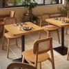 Mesa y silla de restaurante de cocina japonesa Mesa y silla de tienda de comida ligera coreana color tronco Mesa cuadrada de tienda de té de leche Silla de comedor comercial de cafetería