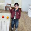 Jaqueta Infantil de Outono com Gola Jeans 2025 Nova Tendência Cool Jaqueta Fashionável para Meninos Top Infantil Moderno
