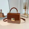 Bolso Cuadrado Pequeño Tejido Estilo Coreano Estilo Ins para Mujer, Moderno y Versátil, Bolso de Hombro Cruzado con Bloques de Color, Bolso de Mano de Alta Gama para Viajes