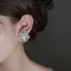 Aretes de Botón Florales Plisados de Diseño Único con un Acabado de Alta Gama, Aretes Tridimensionales Versátiles y Exquisitos para Mujer
