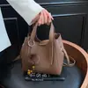 Bolsos de Moda Tendencia, Bolsos Cruzados, Nuevos Bolsos de Hombro para Mujer, Bolsos Cubo Populares Versátiles, Estilo Coreano de Moda, Sencillo y de Nicho