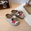 Pantuflas para niña para usar en exteriores 2026 Otoño Nuevo Estilo Niños Pantuflas Birkenstock de Punta Cerrada para Niños Medianos y Grandes Sandalias Slip-ons Medias Pantuflas